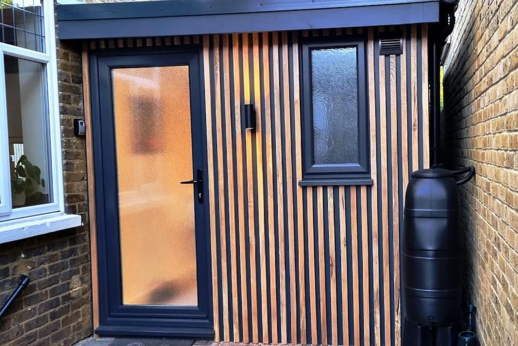Self-Contained Annex, With Parking. Sittingbourne Exterior foto