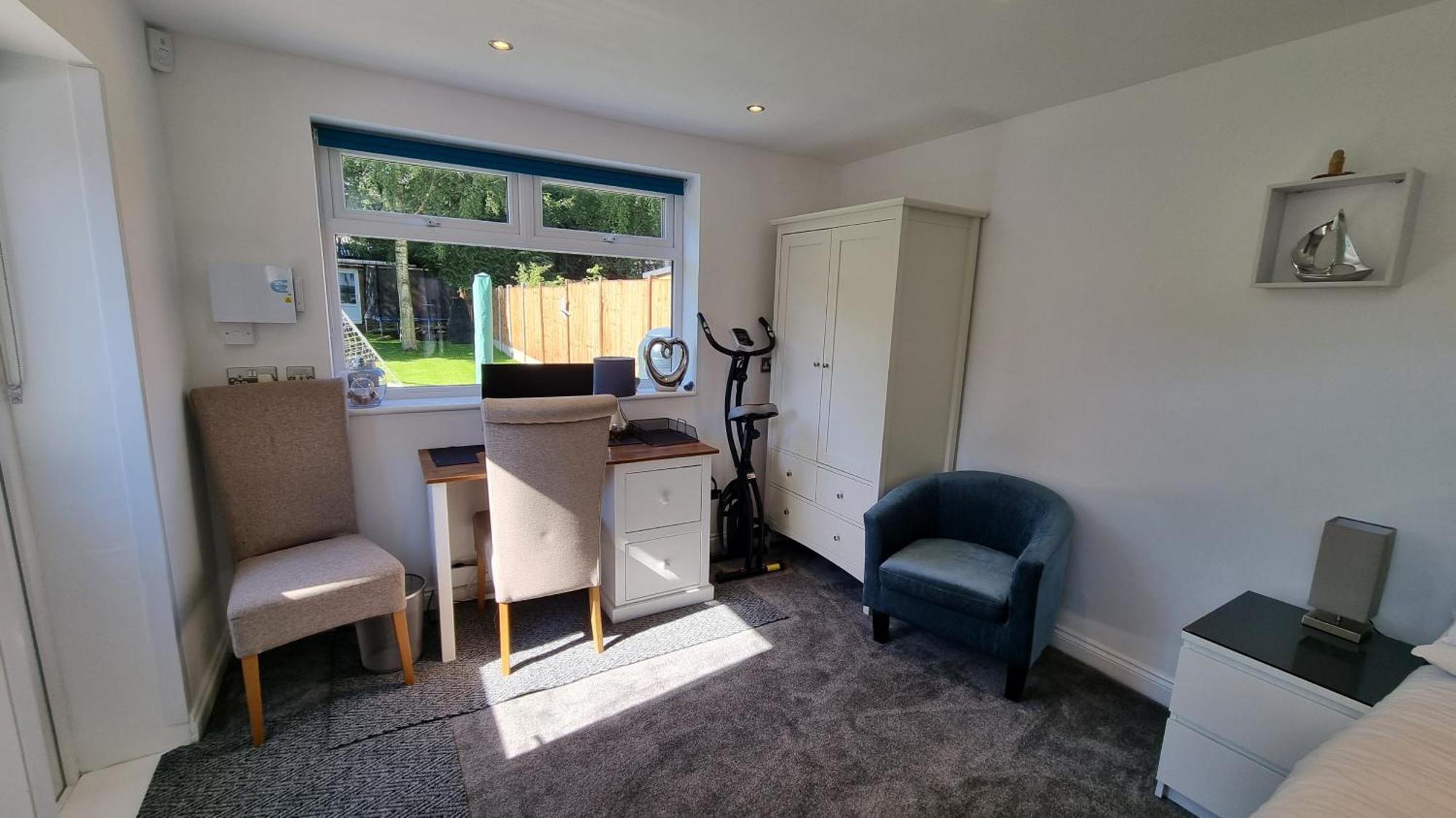 Self-Contained Annex, With Parking. Sittingbourne Exterior foto